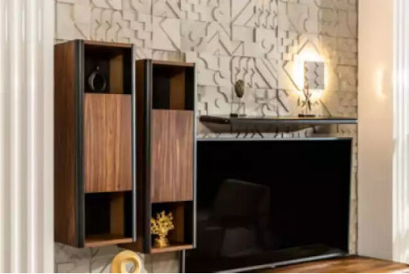 Een prachtige televisiekast met wandplanken in loftstijl die een stijlvolle uitstraling aan uw woonkamer geeft.
