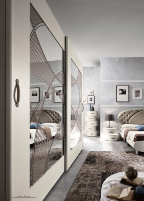Luxe kledingkast met zweefdeuren Slaapkamerkast Kasten Hout Modern