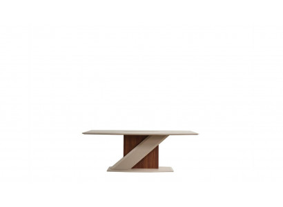 Stijlvolle comfortabele eettafel in de eetkamer in beige kleur van kwaliteitshout.