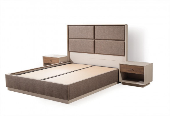 Luxe slaapkamerset Elegant bed en 2 nachtkastjes Modern design.