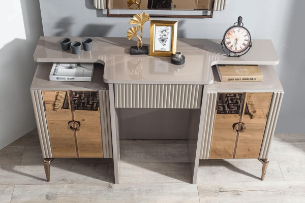Perfecte slaapkamer set kaptafel met spiegeldesign luxe nieuw