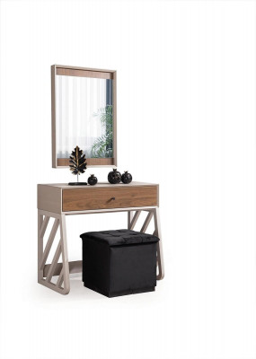 Modern slaapkamer set bestaande uit kaptafel met spiegel beige nieuw.