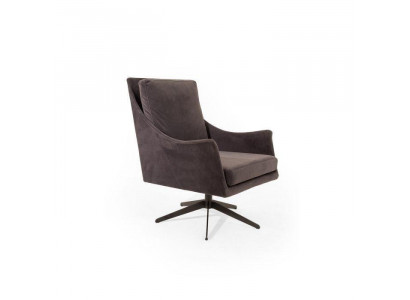 Stijlvolle functionele fauteuil met draaibare zittingsschaal en metalen frame.