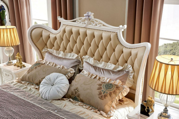 Nachtkastje Kaptafel 6 stuks Slaapkamer Modern Design Luxe Bed Set