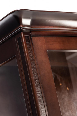 Woonkamer meubels Klassieke vitrine Hout Glas Glazen kast Kast Vitrines Nieuw.