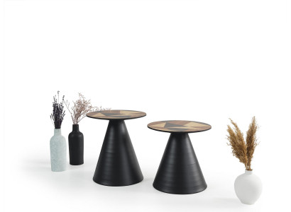 Designer set met 2 salontafels in eigentijdse stijl voor de woonkamer.