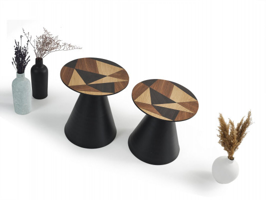 Designer set met 2 salontafels in eigentijdse stijl voor de woonkamer.