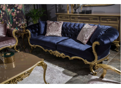 Chesterfield driezitsbank in een luxueuze blauwe kleur voor de woonkamer