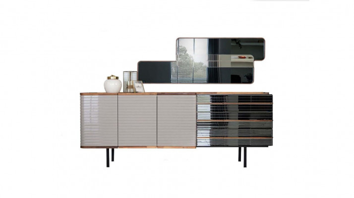 Witte dressoir met spiegel commode kast hout eetkamer.