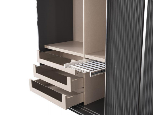 Luxe kledingkast Slaapkamermeubels Ontwerpinrichting Nieuwe kast