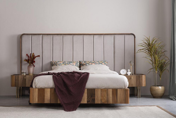 Slaapkamer set dubbel bed moderne 2x nachtkastjes luxe commode met spiegel.