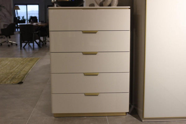 Designmeubels slaapkamer Luxe commode met 4 laden Houten kast Hout Nieuw