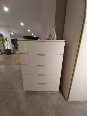 Designmeubels slaapkamer Luxe commode met 4 laden Houten kast Hout Nieuw