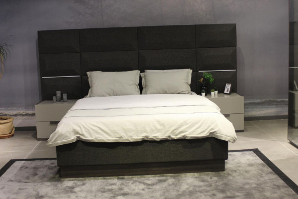 Luxe slaapkamer set Designer bed 2x nachtkastje Hout Compleet nieuw 3-delig.