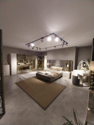Luxe slaapkamerset Bed + 2x nachtkastjes Dressoir Kledingkast Hout Nieuw