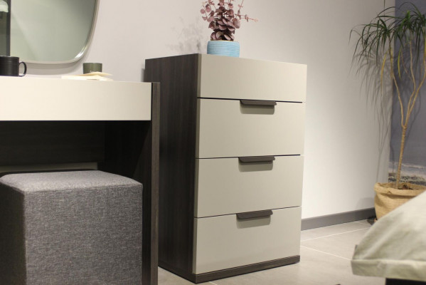 Compleet slaapkamer meubel set Bed 2x Nachtkastje Kaptafel Spiegel 8 delen Nieuw