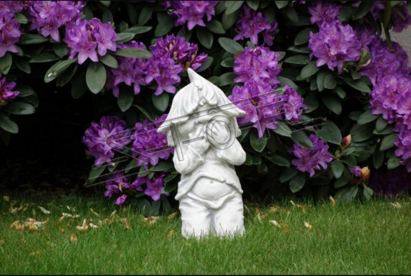 Jong zittend decoratief figuur standbeeld beeldhouwwerk standbeelden tuin