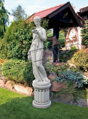 Romeins figuur standbeeld grafsteen figuren beelden sculptuur decoratieve sculpturen