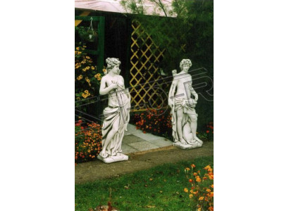 Romeins figuur Standbeeld Grafsteen Figuren Standbeelden Beeldhouwwerk Beeldhouwwerken.