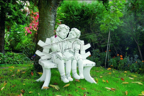 Beeldfiguur kinderen op bank Standbeelden sculptuur beeldenbeeldhouwwerk beeldhouwwerken