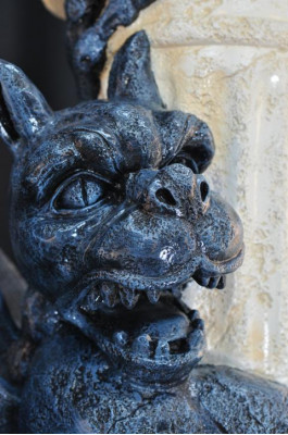 Ontwerp Kolom van Gragol Gotische Zuilen Sculptuur Sculpturen Bloemenstandaard