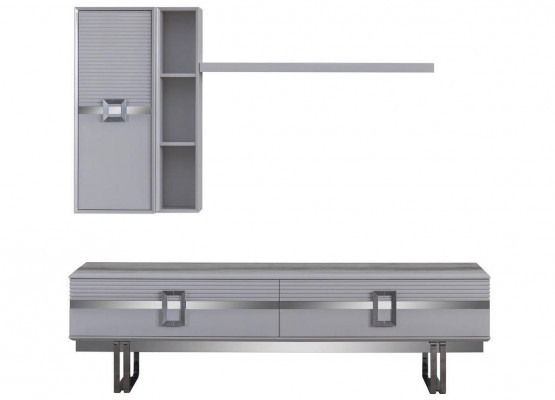 Moderne woonkamer wand bestaat uit 4 delen in exclusief wit woonkamermeubilair.