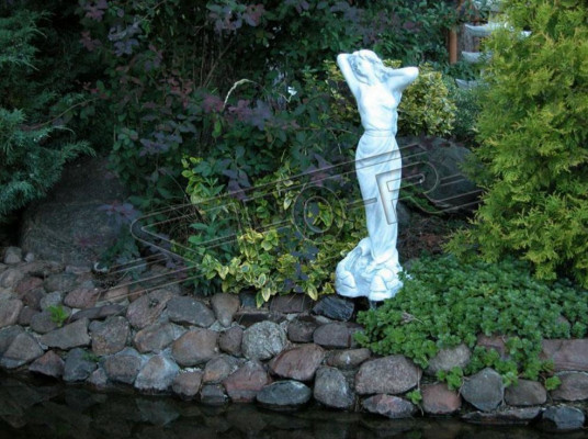 Vrouw 69cm sculptuur ontwerp figuur standbeeld tuin figuren beelden
