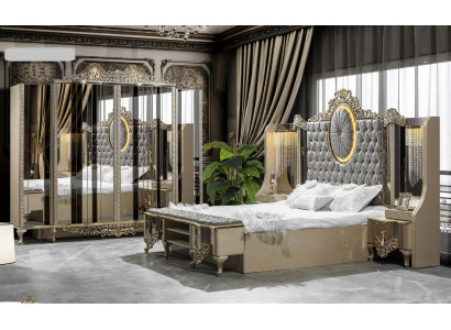 Luxe slaapkamerset met dubbel bed, klassiek beige set van 5 stuks. Nieuw.