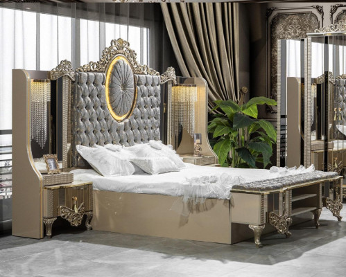 Luxe slaapkamerset met tweepersoonsbed, klassiek beige set van 3 stuks. Nieuw.