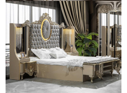 Luxe slaapkamerset met tweepersoonsbed, klassiek beige set van 3 stuks. Nieuw.