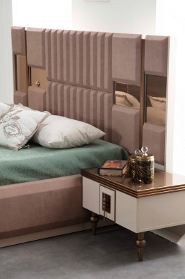Slaapkamer compleet set 4-delig Bed 2x Nachtkastjes Kledingkast Bedden
