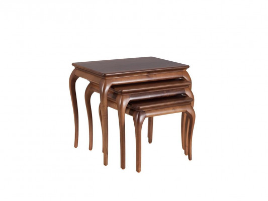 Woonkamer luxe houten meubels bijzettafel salontafel inrichting