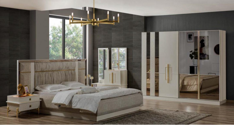 Luxe tweepersoons slaapkamerset van hout met beige stoffen bed, set van 5 stuks