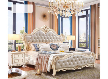 Dit klassieke meubelset van 3 delen bestaat uit een luxe bed en 2 nachtkastjes.