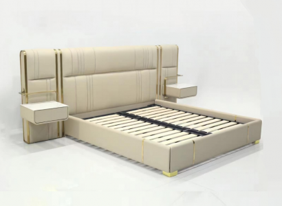 Beige slaapkamer tweepersoonsbed met groot hoofdeinde designer houten bedden