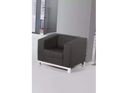 Grijze fauteuil kantoormeubilair zitbekleding gestoffeerde stoel textiel werkkamer leunstoel.
