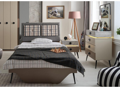 Slaapkamer veelkleurig Compleet bed Nachtkastje Ladekast Spiegel nieuw