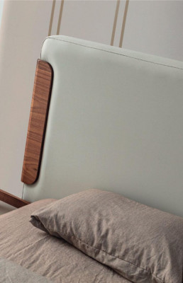 Stijlvolle Beige Slaapkamermeubels Gevoerd Tweepersoonsbed Kaptafel 5-delig