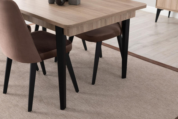 Bruine eetkamerset luxe eettafel 4 stoelen dressoir spiegel