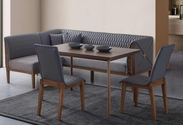 Stijlvolle grijze eetkamerset, bruine eettafel, 2 eetkamerstoelen, bank.