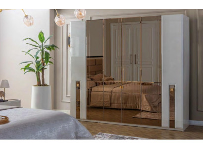 Luxe witte kledingkast slaapkamer glazen kast houten meubels