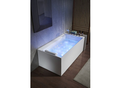 Ontwerp badkuip bubbelbad  whirlpool bad luxe bad wellness