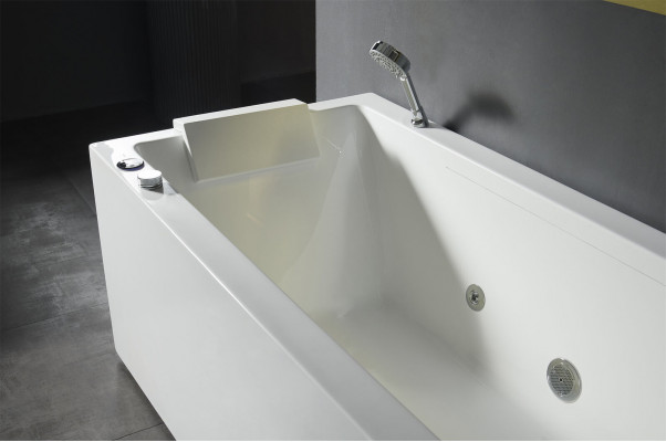 Luxe binnenspa badkuip whirlpool thuisspa wit bad ontspannen