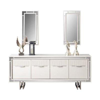 Volledige eettafel met 2 delen dressoir, uittrekbaar eettafel van wit hout.