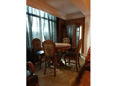 Ronde eetkamertafel + 4 stoelen stoelset decoratie set ronde tafel houten tafels