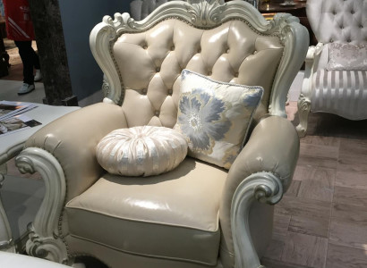 Beklede 1-zits antieke stijl stoelen Beige houten barok troon koninklijke fauteuil