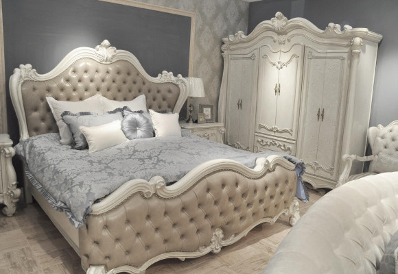Luxe klassieke slaapkamer 4-delige set Bed Nachtkastjes Kledingkast