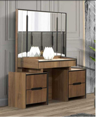 Elegante kaptafel met spiegel luxe meubels in de slaapkamer nieuw