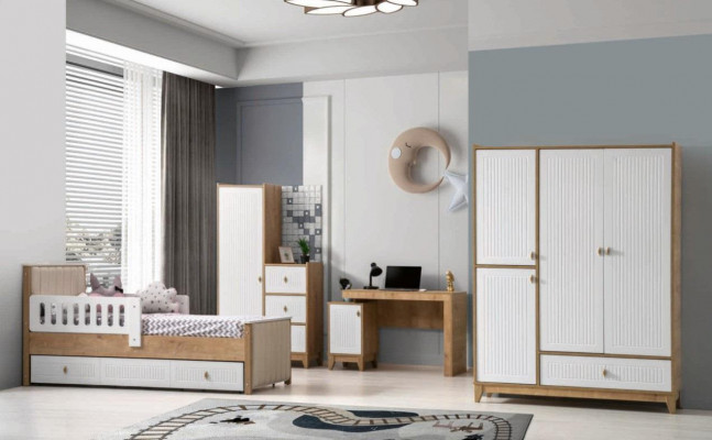 Volledige kinderkamerset Bed 2x Kledingkast tafel Helder 4-delig Nieuw.