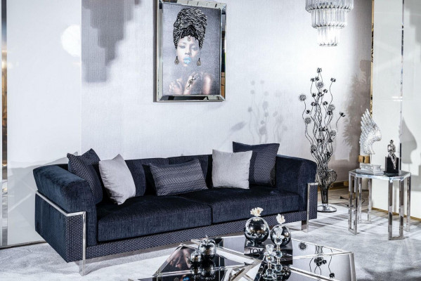 Woonkamer bankstel 3+1 zits salontafel bank fauteuil set 4-delig.   Woonkamerbankstel met 3+1 zits, salontafel, bank en fauteuil set van 4 stuks.